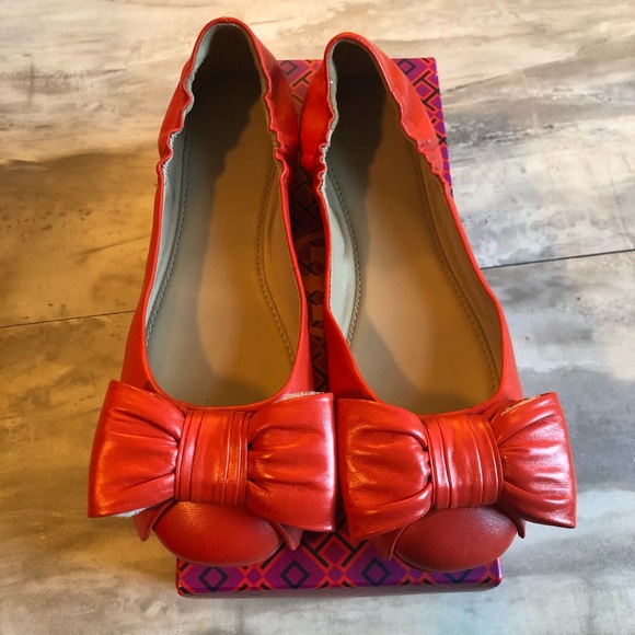 Tory Burch Divine Bow Driver Samba Orange flat ballet shoe size 7.5 - Picture 2 of 8